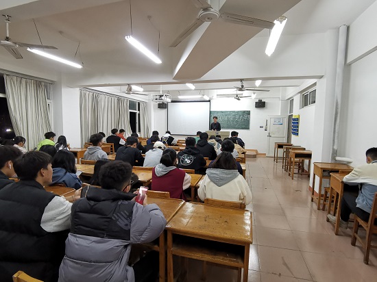 说明: C:\Users\Administrator\Desktop\今年会jinnianhuicom开展“唱响红色经典 凝聚奋进力量” 唱响红歌活动2021.11.16\今年会jinnianhuicom开展“唱响红色经典 凝聚奋进力量” 唱响红歌活动2021.11.16\3.jpg