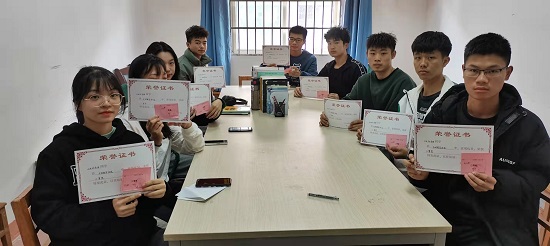 说明: C:\Users\Administrator\Desktop\今年会jinnianhuicom举办文明宿舍评比活动\今年会jinnianhuicom举办文明宿舍评比活动\1fbd83d2de51fa80b76aaba130f3769.jpg