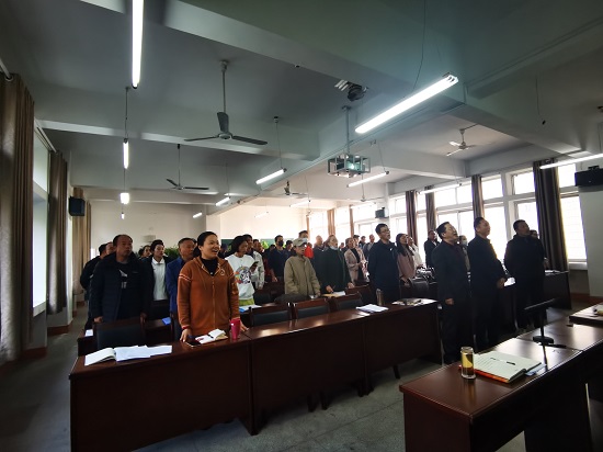 说明: C:\Users\Administrator\Desktop\今年会jinnianhuicom组织教职工开展唱响红歌活动\今年会jinnianhuicom组织教职工开展唱响红歌活动\IMG_20211117_143451.jpg