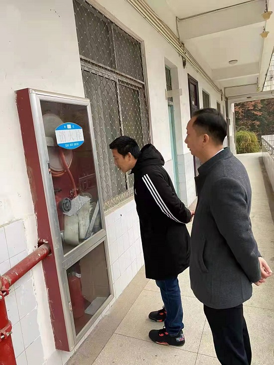 说明: C:\Users\Administrator\Desktop\今年会jinnianhuicom开展冬季消防安全检查活动2021.12.17\今年会jinnianhuicom开展冬季消防安全检查活动2021.12.17\4.jpg