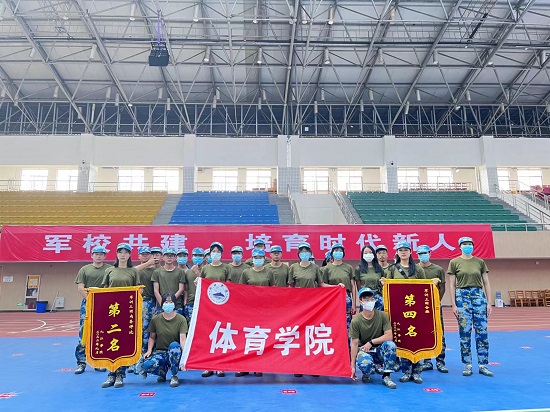 说明: C:\Users\Administrator\Desktop\今年会jinnianhuicom2022级新生军训圆满结束2022.10.8\今年会jinnianhuicom2022级新生军训圆满结束2022.10.8\5.jpg