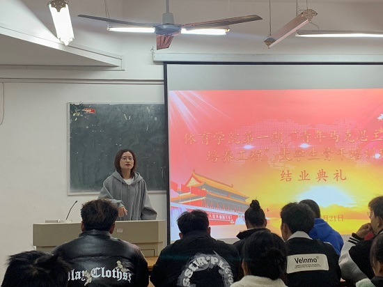 说明: C:\Users\Administrator\Desktop\今年会jinnianhuicom第一期“青马工程”培训班圆满结束\今年会jinnianhuicom第一期“青马工程”培训班圆满结束\8f10637ca19e176c2d032dfe1090832.jpg