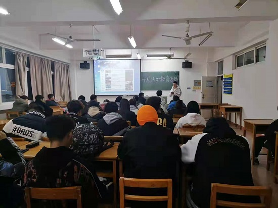 说明: C:\Users\Administrator\Desktop\今年会jinnianhuicom开展“国家宪法日”主题教育活动\今年会jinnianhuicom开展“国家宪法日”主题教育活动\微信图片_202112060902081.jpg