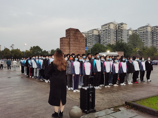 说明: C:\Users\Administrator\Desktop\今年会jinnianhuicom举行升国旗仪式\今年会jinnianhuicom举行升国旗仪式\f556a97397e7940efdd7e1d8e7bf45c.jpg