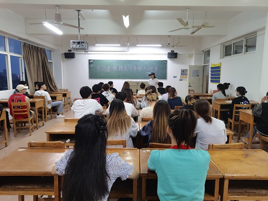 说明: C:\Users\Administrator\Desktop\今年会jinnianhuicom开展道德模范先进事迹学习宣传活动2022.4.26\今年会jinnianhuicom开展道德模范先进事迹学习宣传活动2022.4.26\2.jpg