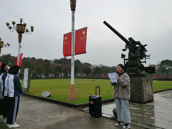 说明: C:\Users\Administrator\Desktop\今年会jinnianhuicom举行升国旗仪式\今年会jinnianhuicom举行升国旗仪式\88967b43793bb17e5502c63e7068589.jpg