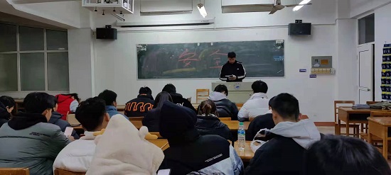 说明: C:\Users\Administrator\Desktop\今年会jinnianhuicom召开期末安全教育主题班会2021.12.27\今年会jinnianhuicom召开期末安全教育主题班会2021.12.27\3.jpg